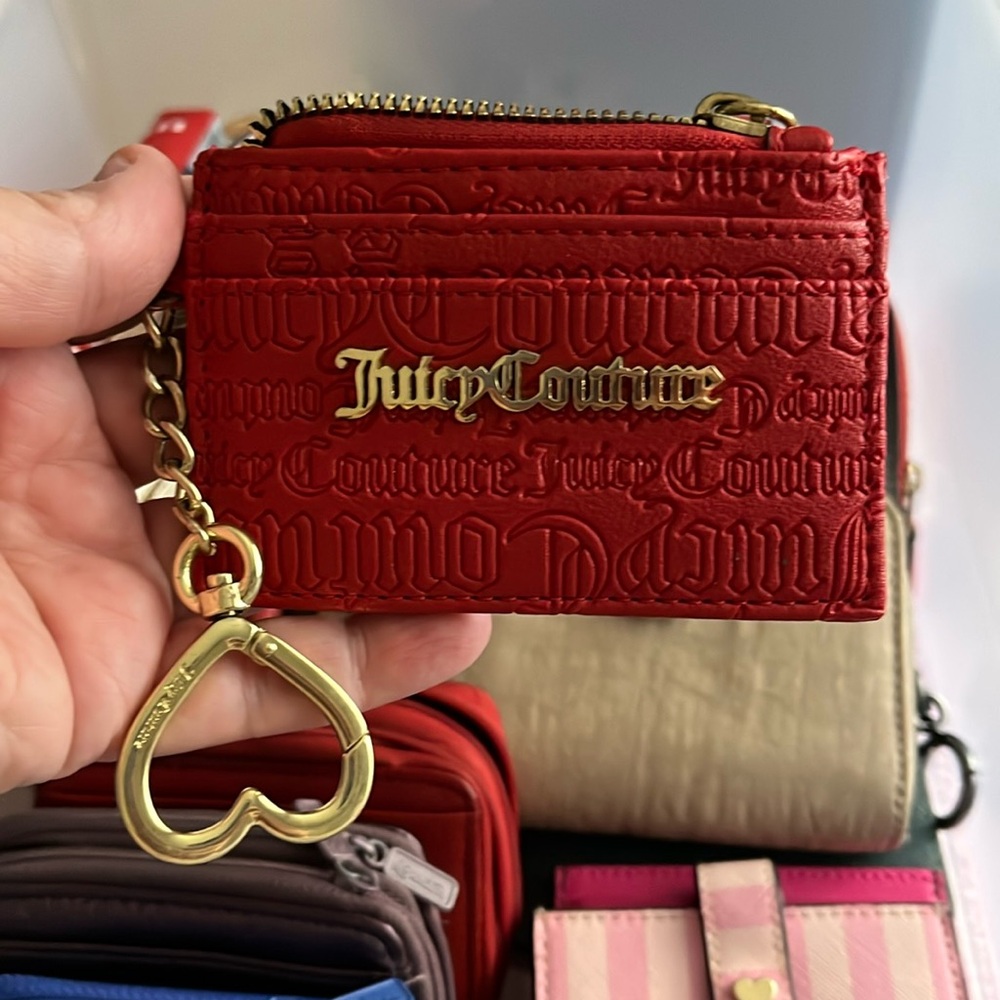 Juicy couture credit card holder with keychain